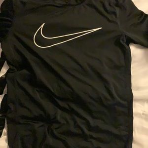 4 boys Nike shirts
